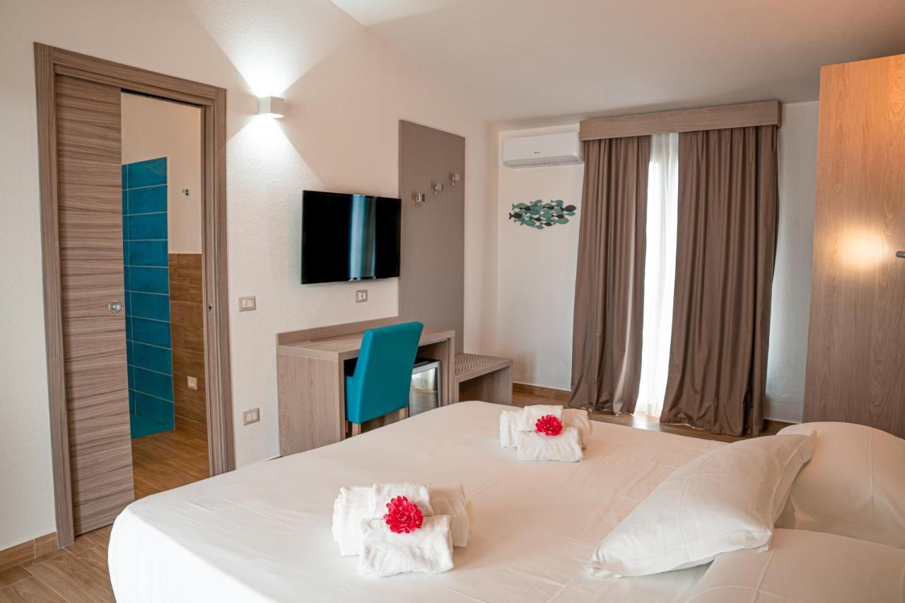 Aqua Sardinia Boutique Hotel 3*